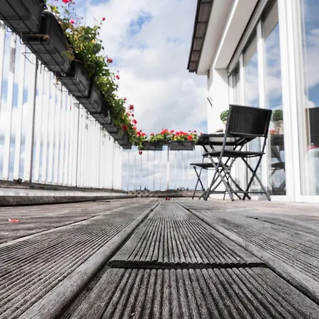 The Queen Luxury - Fiorita Apartament *