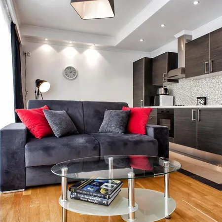 The Queen Luxury - Fiorita Apartment *