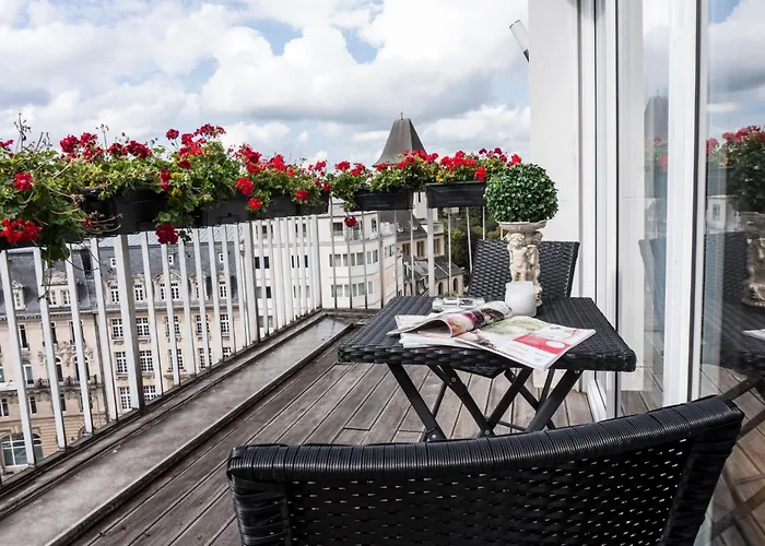 The Queen Luxury - Fiorita Апартаменты *