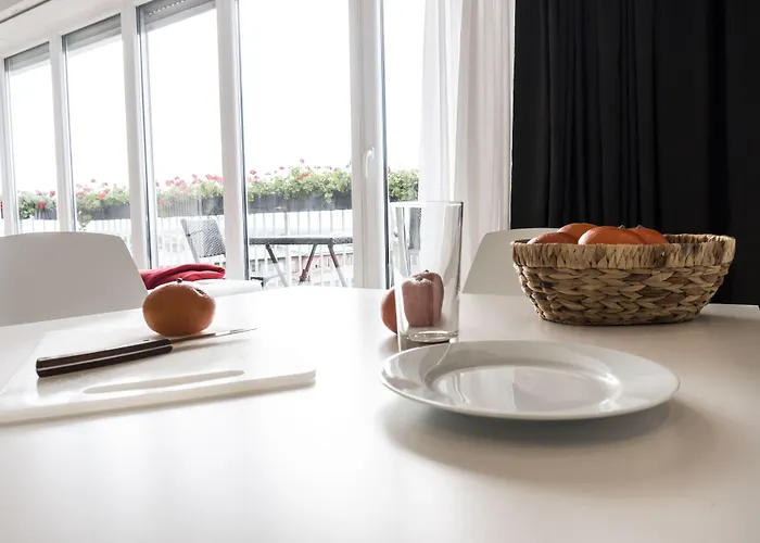 The Queen Luxury - Fiorita Luxembourg