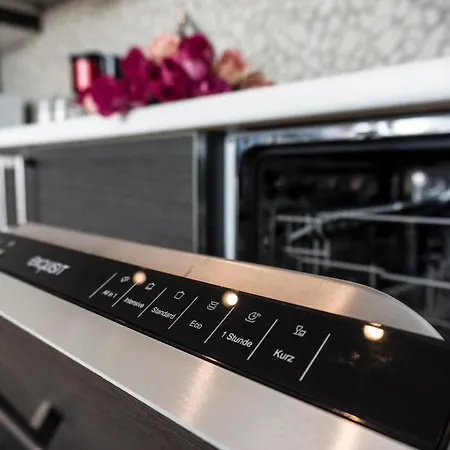 The Queen Luxury - Fiorita * ルクセンブルク