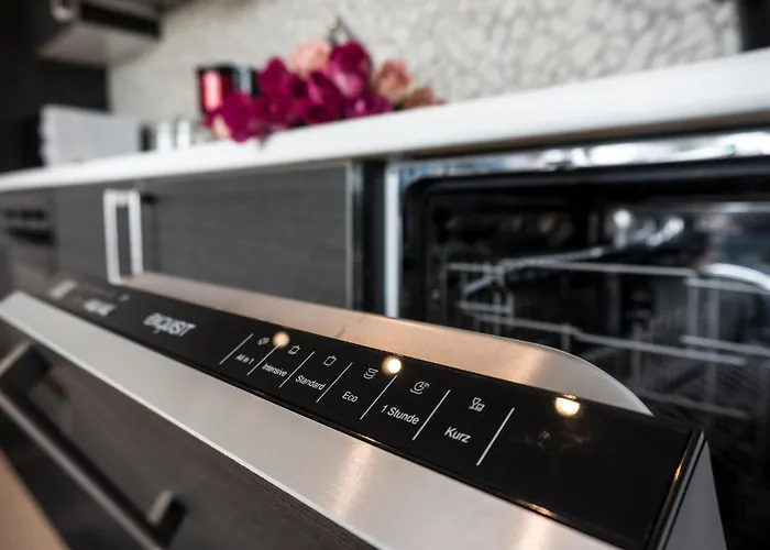 The Queen Luxury - Fiorita * Luxemburgo