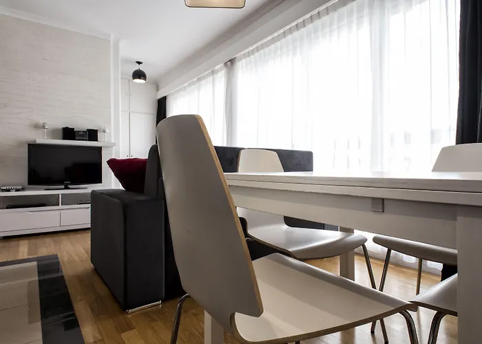 The Queen Luxury - Fiorita Apartamento